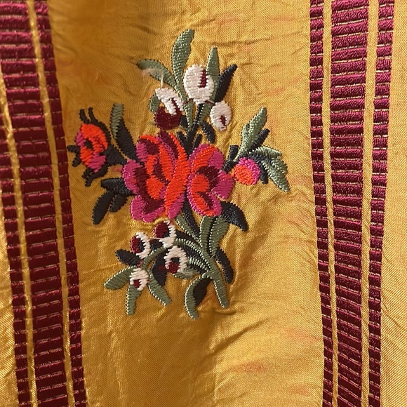 Manoush silk 3/4 pants with floral embroidery - Picture 4 of 4